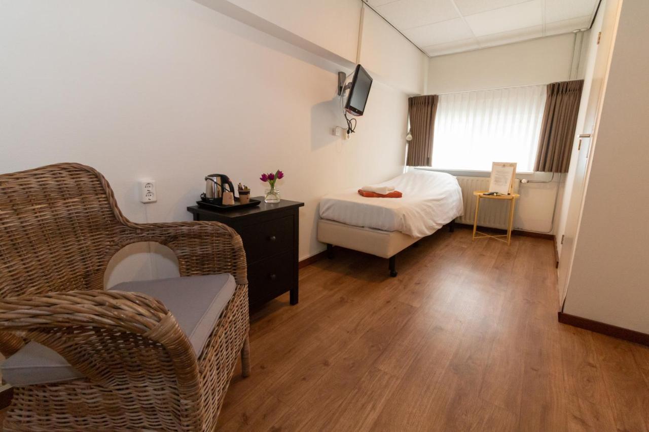 B&B Hotel Gasthoeve Het Valkennest Oud-Valkenburg Esterno foto