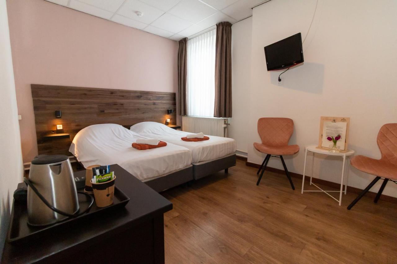 B&B Hotel Gasthoeve Het Valkennest Oud-Valkenburg Esterno foto