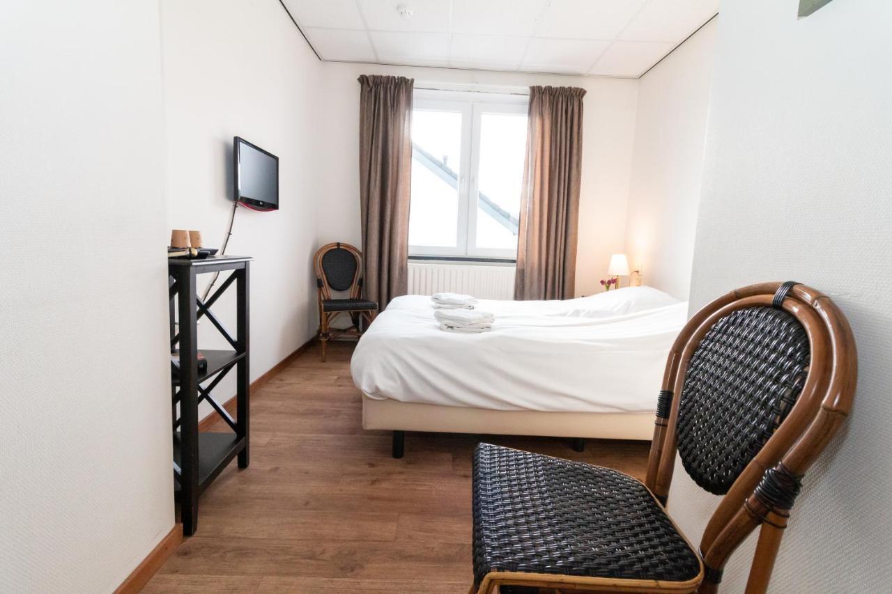 B&B Hotel Gasthoeve Het Valkennest Oud-Valkenburg Esterno foto